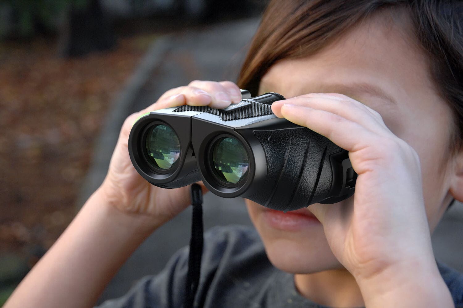 What should I pay attention to when buying binoculars?