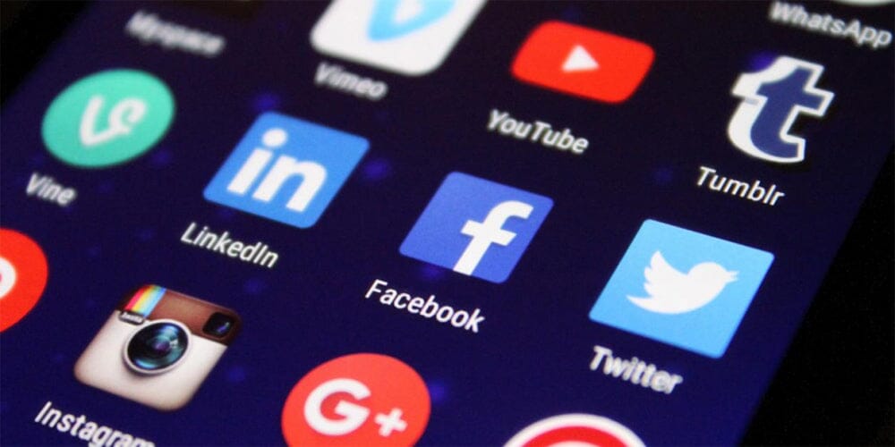 Top 5 Mobile Streaming Tips to Grow Your Online Business